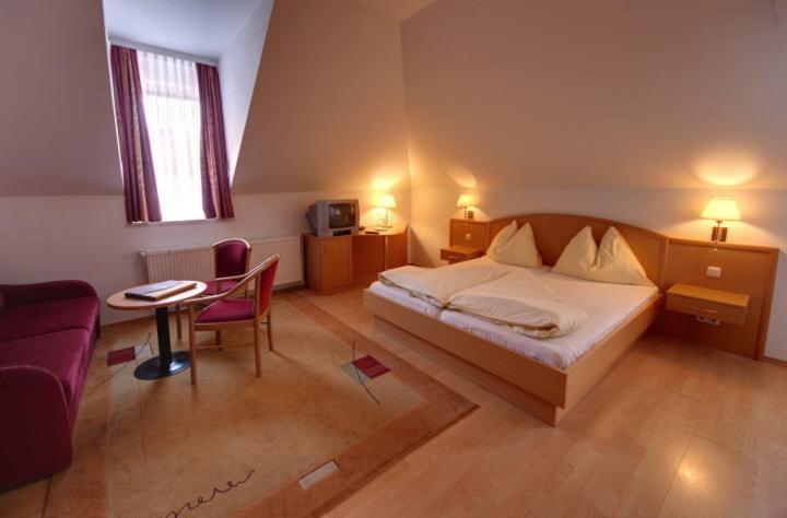 Postwirt Hotell Seeboden Rum bild